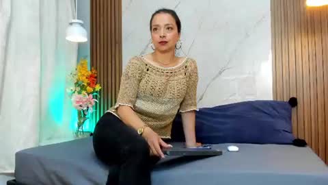 Snapshot of stangela_rivera chatting on 8, 7, 2026 Angel Rivera online show from 8, 7, 2026