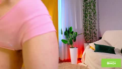 Nina online show from 6, 5, 2026