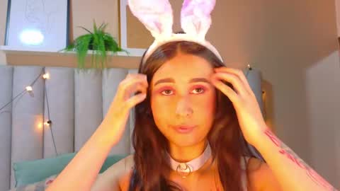 Snapshot of starrmoon__ chatting on 1, 4, 2026 M O O N online show from 1, 4, 2026