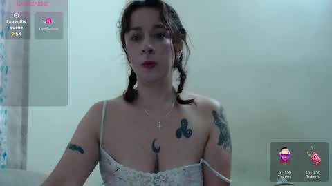 Luna Fox online show from 7, 1, 2025