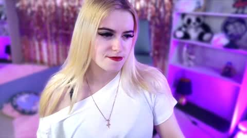 stef_nicks online show from 7, 4, 2026