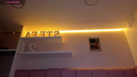 Stefa Gomez  online show from 19, 2, 2025