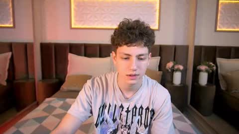 Esrefan online show from 10, 2, 2026