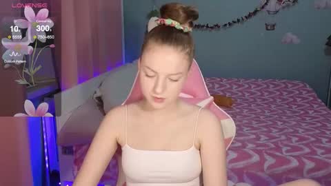 Snapshot of stefaniyaaa chatting on 11, 10, 2025 stefa online show from 11, 10, 2025