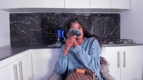 Snapshot of stefannyevans_ chatting on 5, 8, 2026 stefannyevans_ online show from 5, 8, 2026