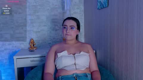 Snapshot of stefannyrivas chatting on 14, 10, 2025 Stefanny online show from 14, 10, 2025