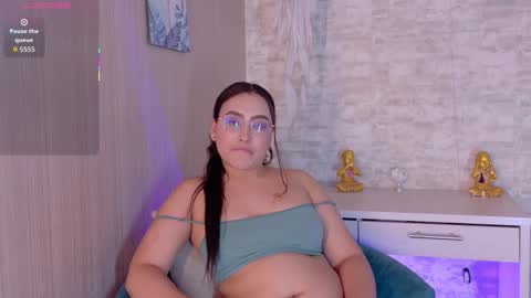 Snapshot of stefannyrivas chatting on 22, 10, 2025 Stefanny online show from 22, 10, 2025