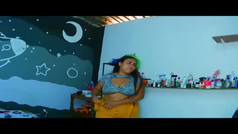 stefany gonzales online show from 25, 4, 2026