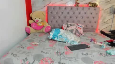 stefany_andruw online show from 22, 10, 2025