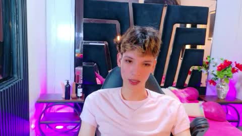 stefany piink online show from 21, 3, 2026