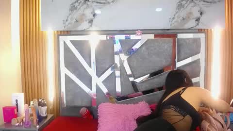 stefanybeckerfon online show from 7, 6, 2026