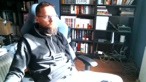 MeStef online show from 5, 10, 2025