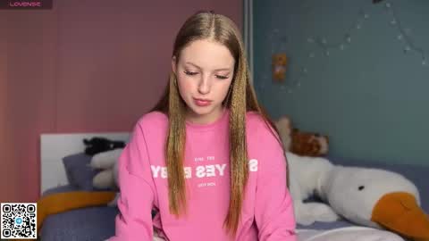 Snapshot of steffi_meoww chatting on 11, 1, 2026 STEFI Streams every day from 10 PM GTM1 online show from 11, 1, 2026