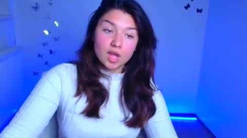 Snapshot of steffi_xo chatting on 2, 10, 2025 Steffi online show from 2, 10, 2025