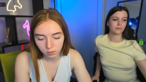 Snapshot of stella_flower chatting on 17, 3, 2026 stella_flower online show from 17, 3, 2026