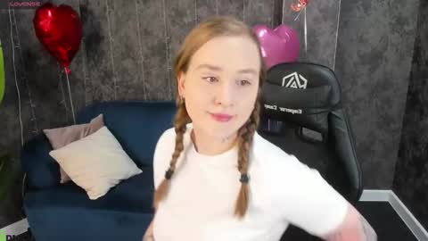 Stella online show from 12, 2, 2026