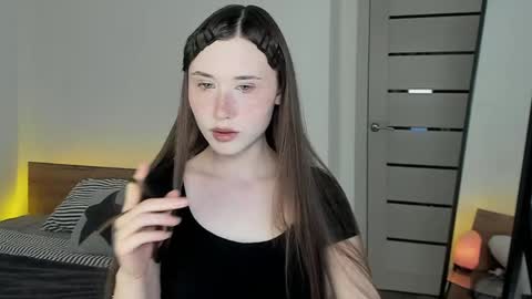 Snapshot of stella_sunny chatting on 12, 5, 2026 stella_sunny online show from 12, 5, 2026