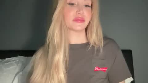 Snapshot of stellacummings chatting on 30, 12, 2024 Stella Bella online show from 30, 12, 2024