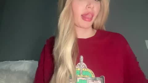 Snapshot of stellacummings chatting on 12, 2, 2025 Stella Bella online show from 12, 2, 2025