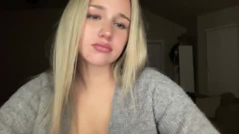 Snapshot of stellaraexox chatting on 13, 11, 2025 stellaraexox online show from 13, 11, 2025