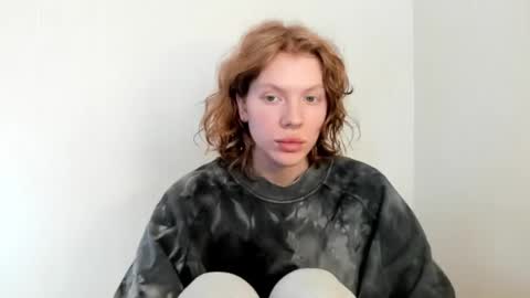 S T E L L A online show from 3, 10, 2025