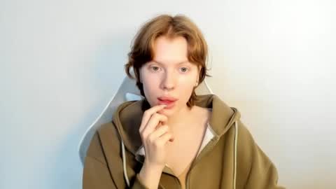 S T E L L A online show from 3, 2, 2026