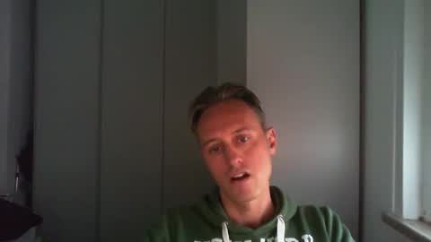 Snapshot of sten015 chatting on 27, 10, 2025 sten015 online show from 27, 10, 2025