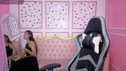 Stephania online show from 13, 2, 2026