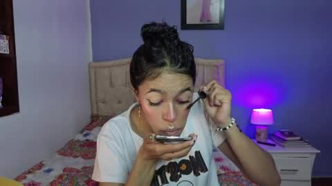 Stephania online show from 8, 5, 2026