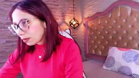 Stephaniesun  online show from 4, 7, 2026