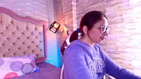 Stephaniesun  online show from 28, 7, 2026