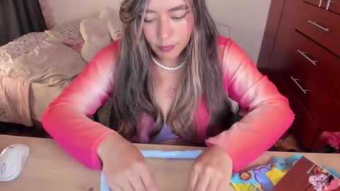 Stephanie  online show from 2, 12, 2025