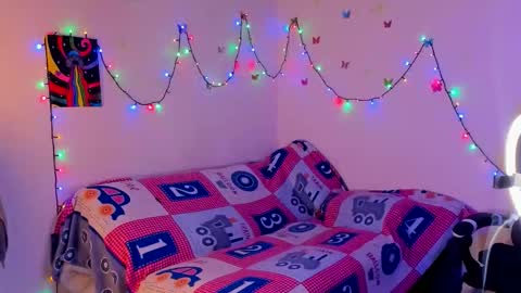 Stephany  independient model  online show from 4, 12, 2025