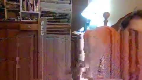 Ian23602 online show from 4, 12, 2025