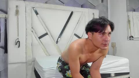 Snapshot of stevenhumps2 chatting on 21, 9, 2025 orian online show from 21, 9, 2025