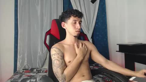 Snapshot of stevensex501 chatting on 4, 10, 2025 steven online show from 4, 10, 2025