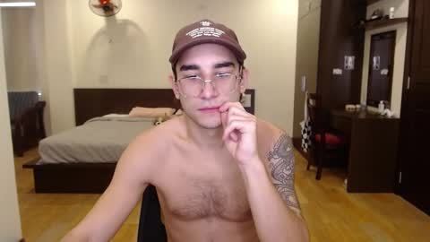 Snapshot of steveoceanbeanhuge chatting on 5, 1, 2025 Alex online show from 5, 1, 2025