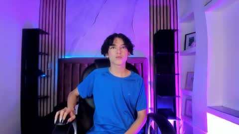 Sthepano  online show from 5, 5, 2026