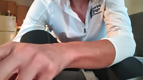 Snapshot of stickymouse45 chatting on 15, 10, 2025 stickymouse45 online show from 15, 10, 2025