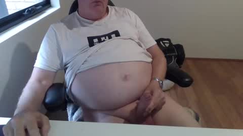 Snapshot of stiffyman55 chatting on 18, 11, 2025 stiffyman55 online show from 18, 11, 2025