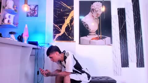 Snapshot of stiiveen_24cm chatting on 20, 2, 2025 Stiven brendan online show from 20, 2, 2025