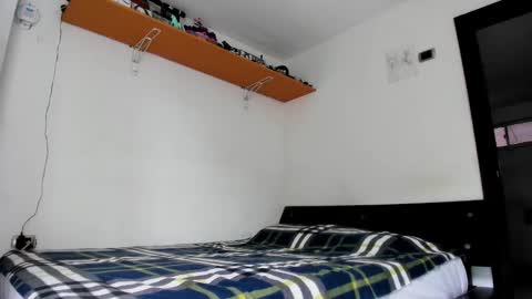 Snapshot of stiven_mystic chatting on 12, 9, 2025 Stiven Mystic online show from 12, 9, 2025