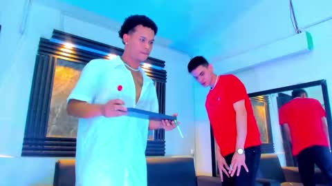 friends online show from 3, 10, 2025