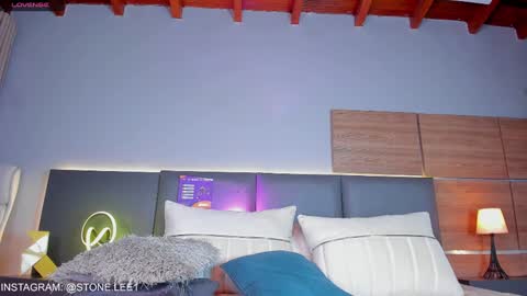 Stone Lee  online show from 21, 1, 2025