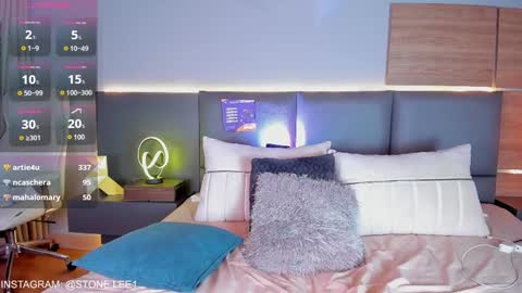 Stone Lee  online show from 24, 1, 2025