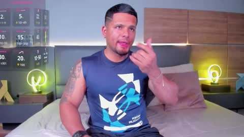 Stone Lee  online show from 30, 9, 2025