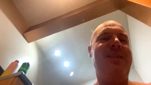 Stoodley22 online show from 16, 12, 2025