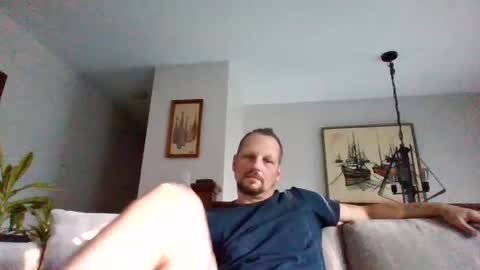 Snapshot of stook4 chatting on 6, 10, 2025 LifestyleMan313 online show from 6, 10, 2025