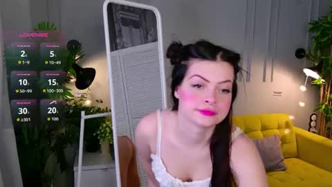 Leila online show from 10, 7, 2026