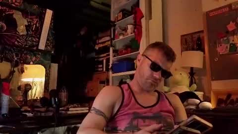 Str8 online show from 3, 8, 2026